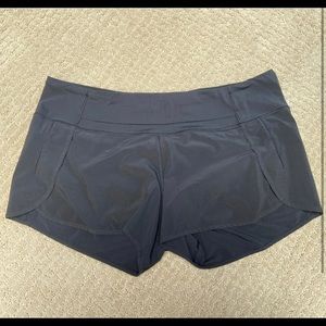 Lululemon 4” speed up shorts